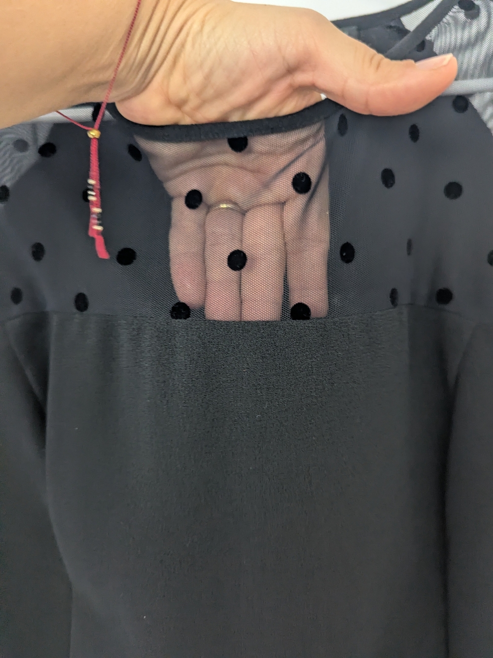 Ann Taylor Peplum Blouse Size 4 Black Polka Dot Mesh Sleeve Zip Back Top - Picture 12 of 12